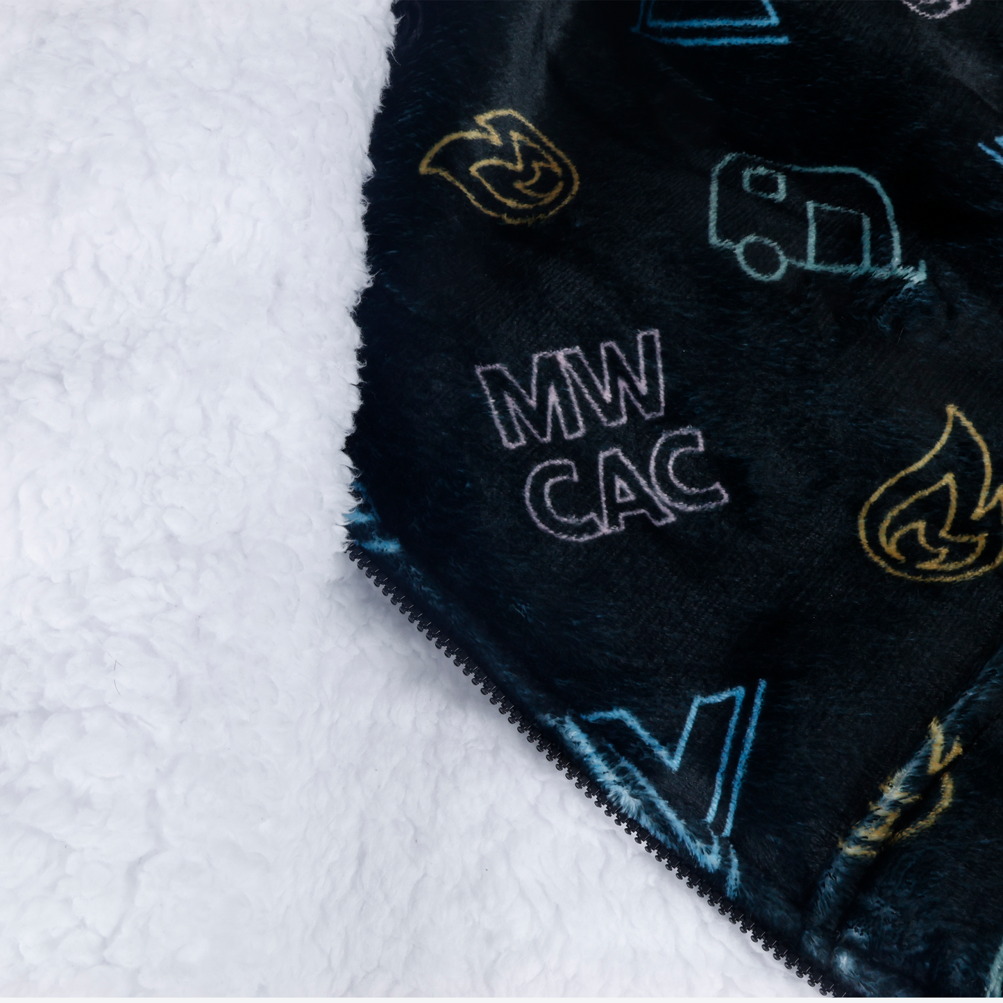 Kids Camp Moodie – Cozy & Oversized